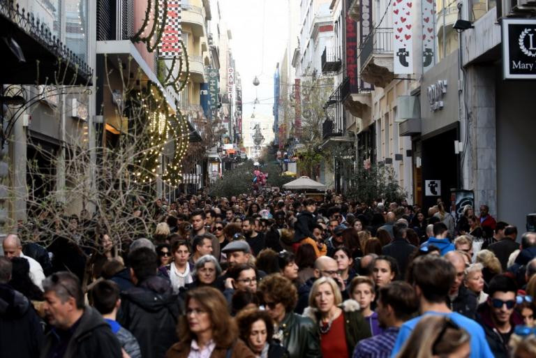 Εορταστικό ωράριο: Ανοιχτά σήμερα τα καταστήματα!